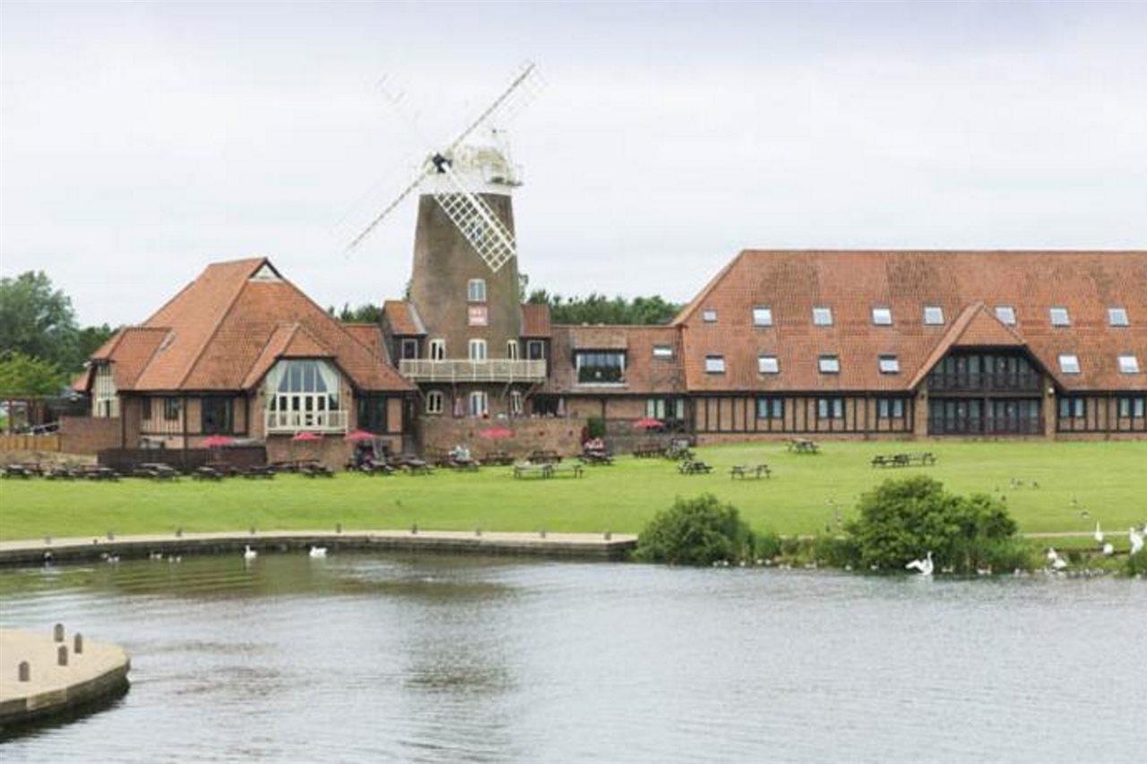 Premier Inn Milton Keynes South Eksteriør bilde