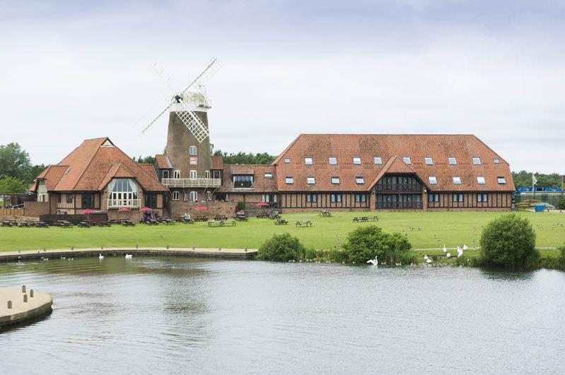 Premier Inn Milton Keynes South Eksteriør bilde