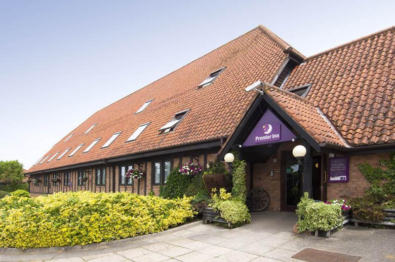 Premier Inn Milton Keynes South Eksteriør bilde